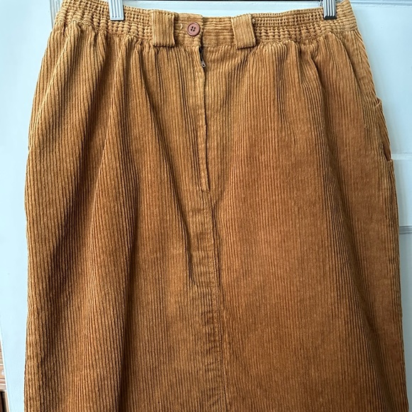 Pick-a-berry New Zealand vintage cord skirt - Picture 3 of 10